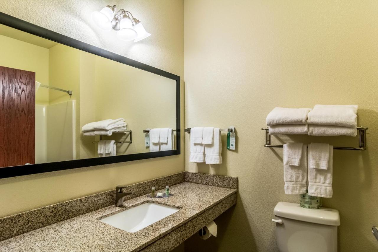 Cobblestone Hotel & Suites - Torrington Exteriér fotografie