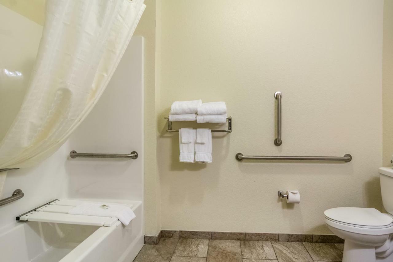 Cobblestone Hotel & Suites - Torrington Exteriér fotografie
