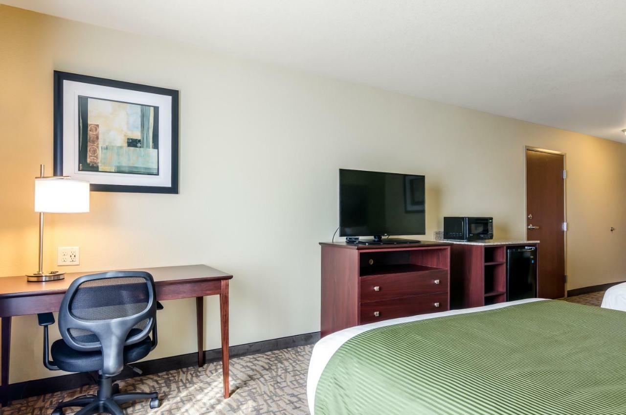 Cobblestone Hotel & Suites - Torrington Exteriér fotografie